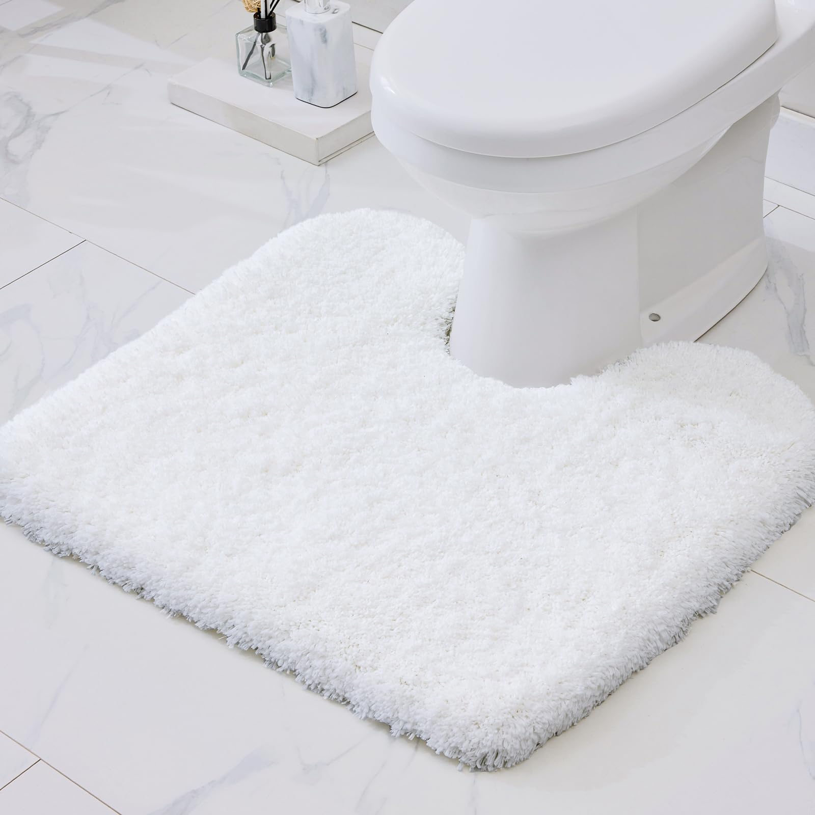 Disolla White Bathroom Rug 17x24 - Non-Slip Plush Small Bath Mat, Highly Absorbent & Ultra Soft Fluffy Floor Mat, Machine Washable for Shower and Tub