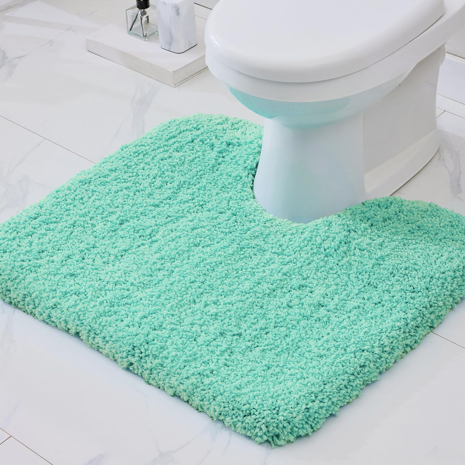 Disolla White Bathroom Rug 17x24 - Non-Slip Plush Small Bath Mat, Highly Absorbent & Ultra Soft Fluffy Floor Mat, Machine Washable for Shower and Tub